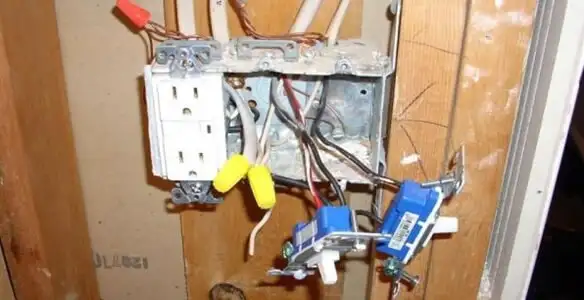 gfci circuits service wiring and upgrading electrical outlets with ground fault protection in Dallas, TX