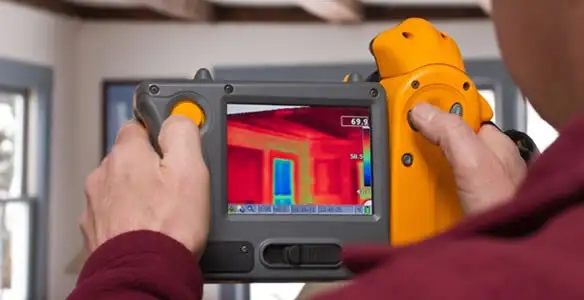 home energy audit service capturing thermal readings to analyze insulation and electrical efficiency in Dallas, TX